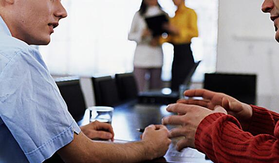 气门摇臂的常见故障